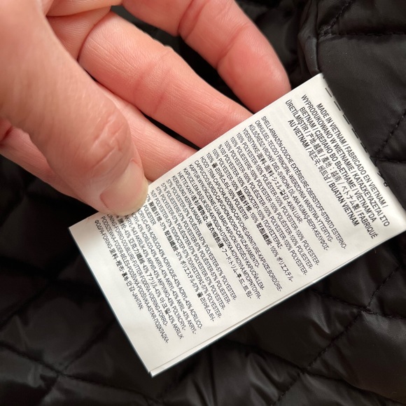 Brand new Vans MTE fur hood long black jacket size small - Picture 3 of 7